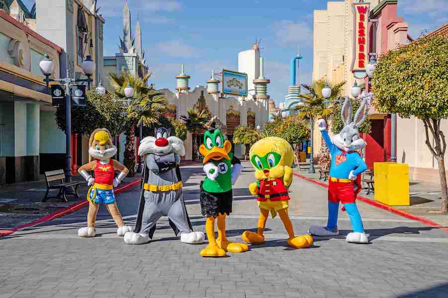 Saisonstart in Madrid: Parque Warner und Parque de Atracciones eröffnen mit neuen Highlights!
