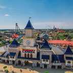 Energylandia enthüllt Rokan: Neuer Wing Coaster soll europäische Rekorde brechen
