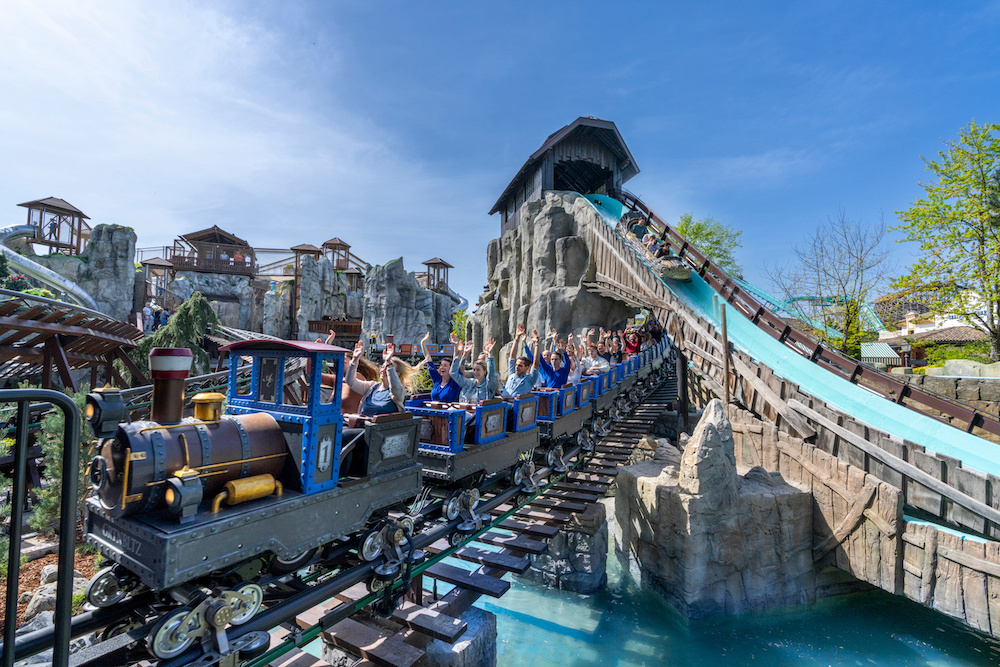 „Alpenexpress Enzian“ und „Tiroler Wildwasserbahn“ sind zurück, „Yomi Abenteuer Trail“ wartet auf Entdecker